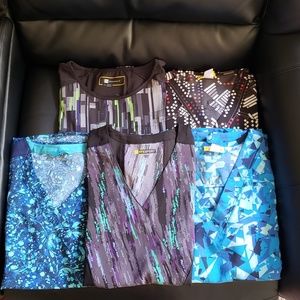 Lots of scrub tops size xs